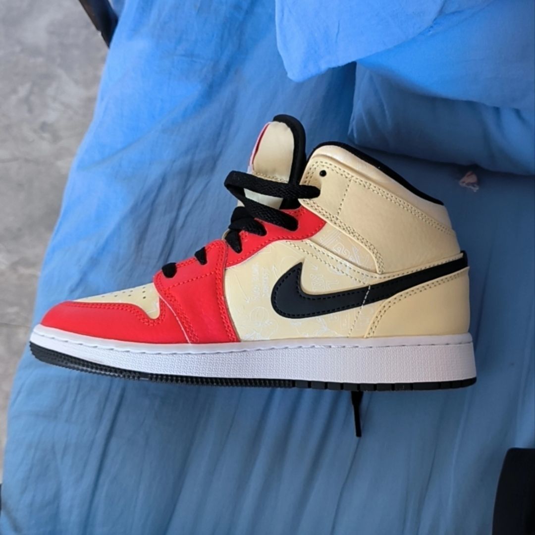 حذاء Nike Air Jordan 1 Mid DV7 - مراجعة Jordan 1 Retro Lace وسعره
