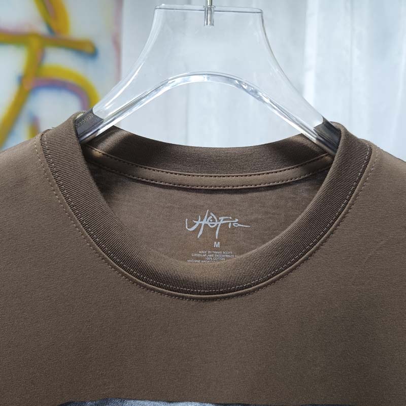 تي شيرتات صيفية بطبعة تمثال ال - مراجعة Cactus Jack Tee وسعره