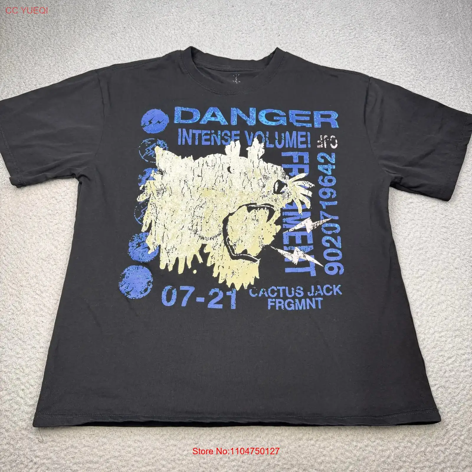 تي شيرت رجالي كبير الحجم من Ca - مراجعة Cactus Jack Tee وسعره