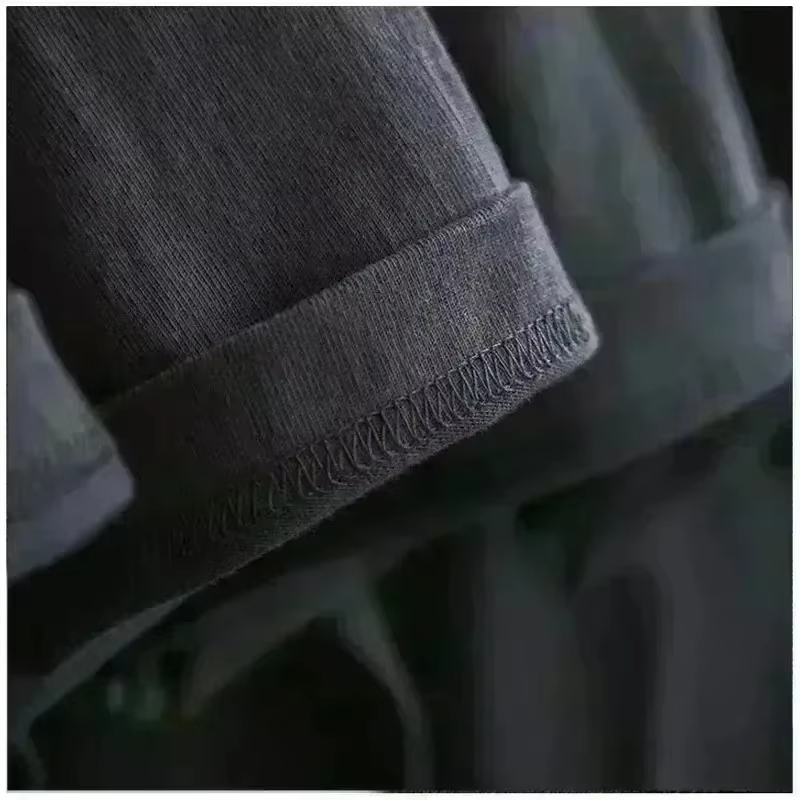تي شيرت كلاسيكي بشعار العلامة  - مراجعة Streetwear Brands Logo وسعره